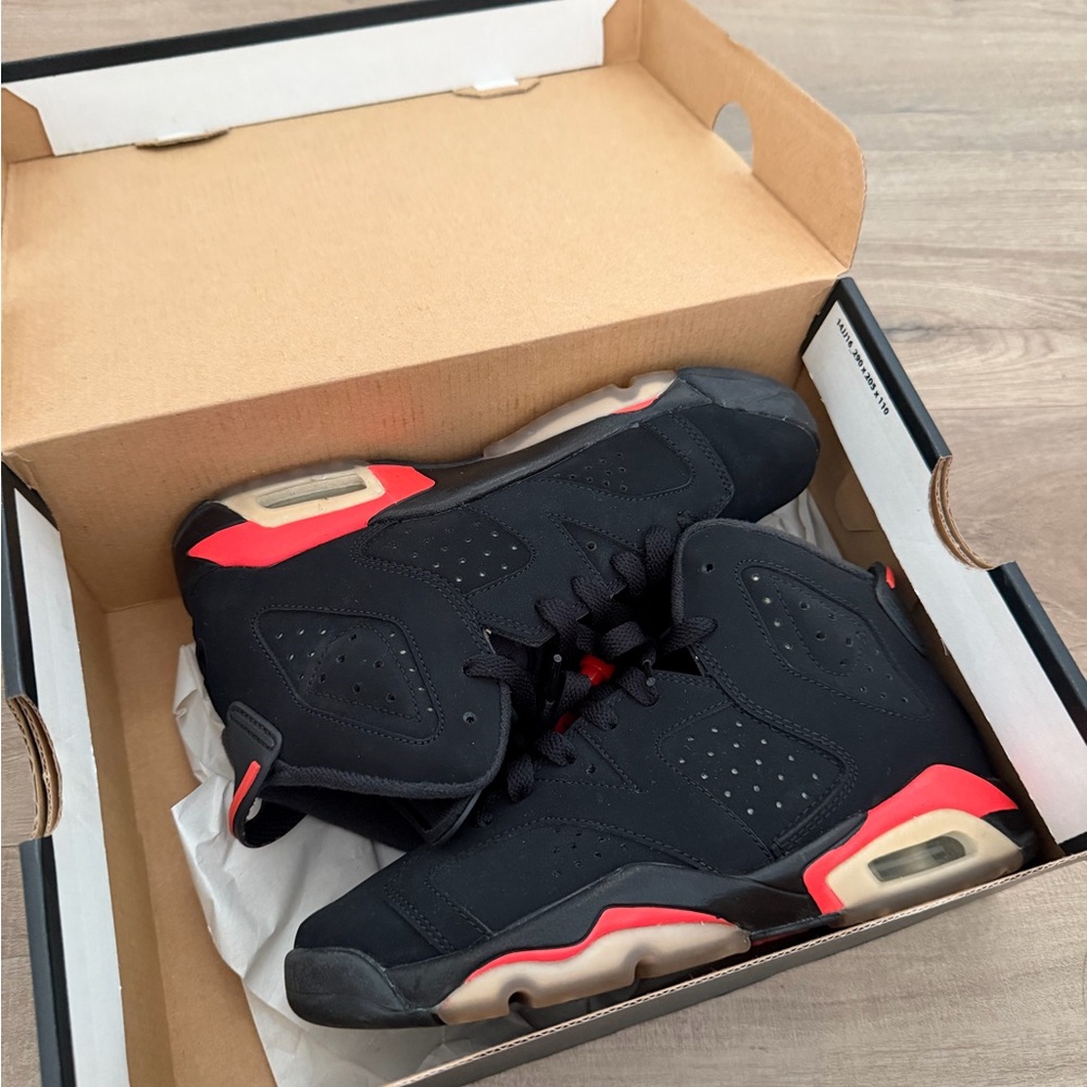 Jordan 6 Infrared - Picture 2 of 5